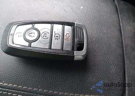 2021 Ford Escape Titanium Hybrid z USA, uszkodzony, nr VIN 1FMCU9DZ7MUA41072